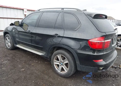 2012 BMW X5 xDrive35D z USA, uszkodzony, nr VIN 5UXZW0C51CL674608